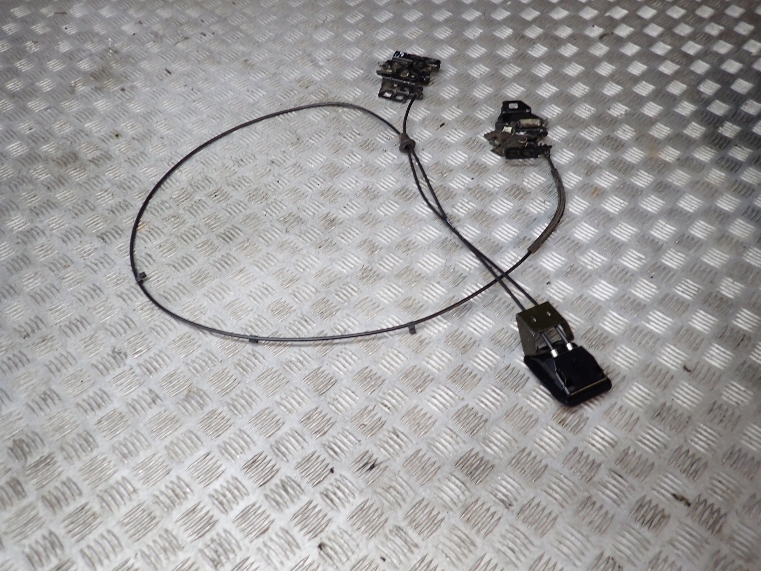 Zamek Maski Linka Kpl. Chevrolet Corvette C5