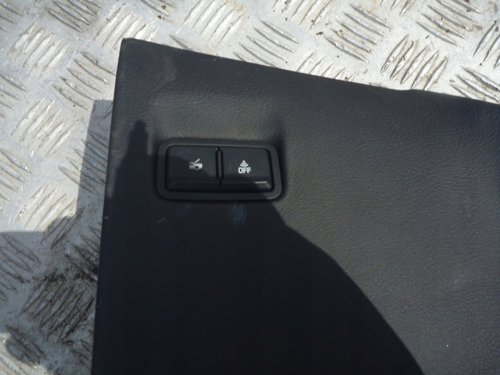 Tailgate Switch Panel Chevrolet Corvette C7 Convertible