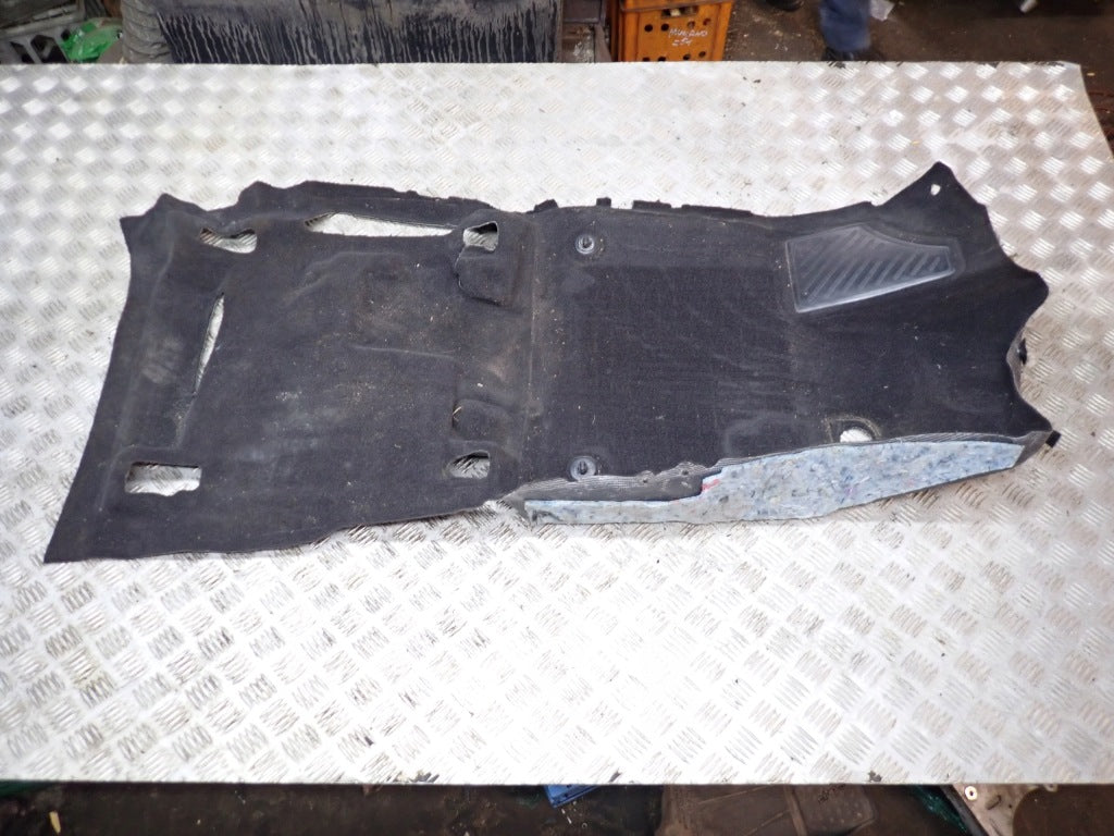 Dywan Wykładzina Kierowcy Lewa Toyota Sienna XL40 2021