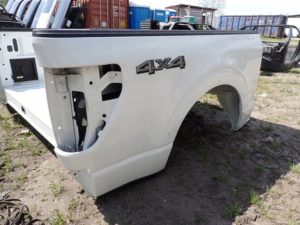 Paka Tylna Kpl. Buda Bok Paki Ford F150 3.5 XLT Crew Cab 5.5 ft 2024