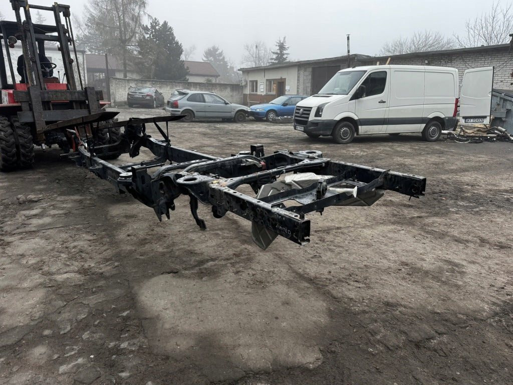Rama Frame Dodge RAM Crew Cab V 6.4 ft Duża Paka Duża Kabina 4x4 2019-