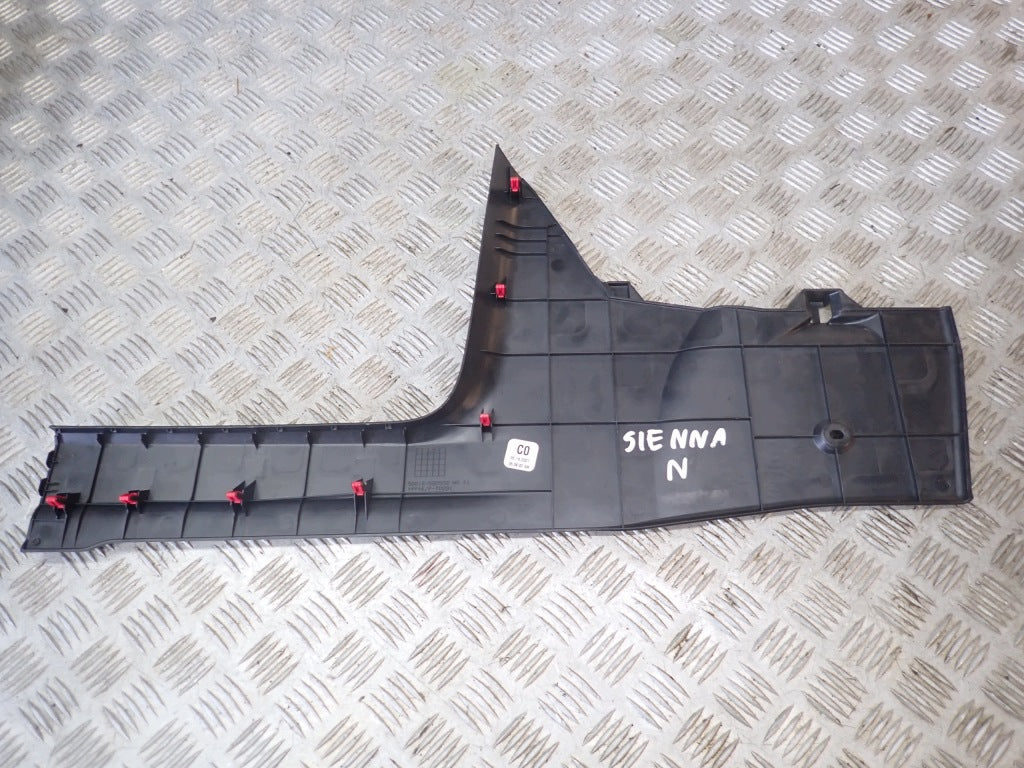 Osłona Podłokietnika Lewa Toyota Sienna XL40 2021
