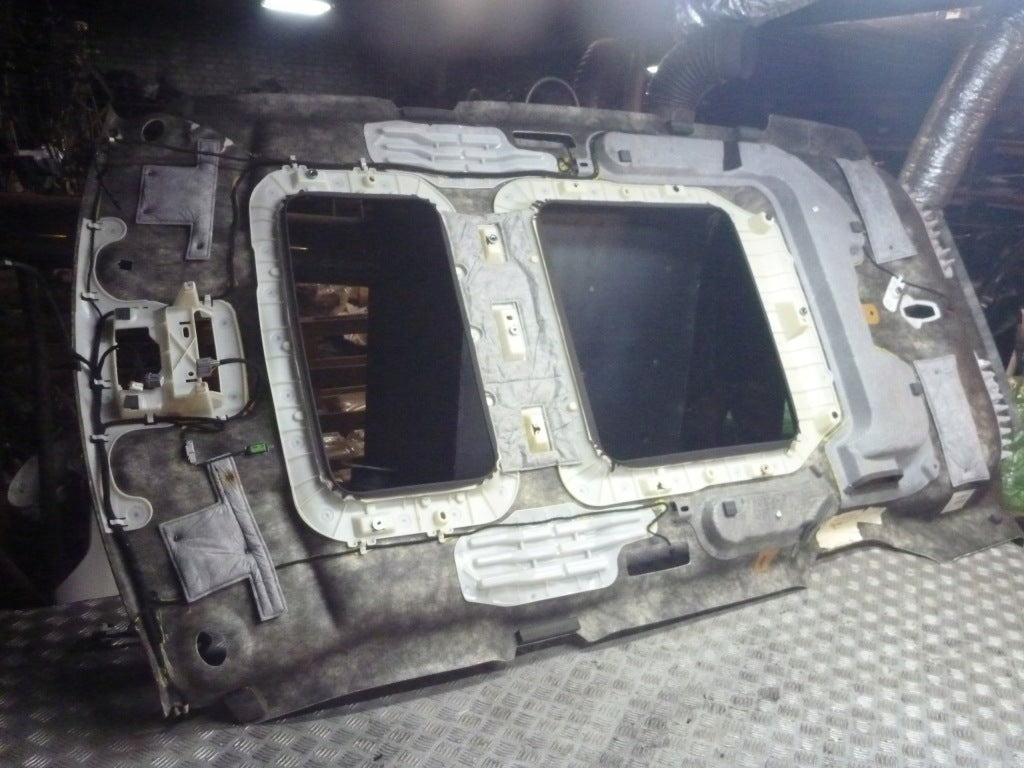 Podsufitka Ford Explorer 2011