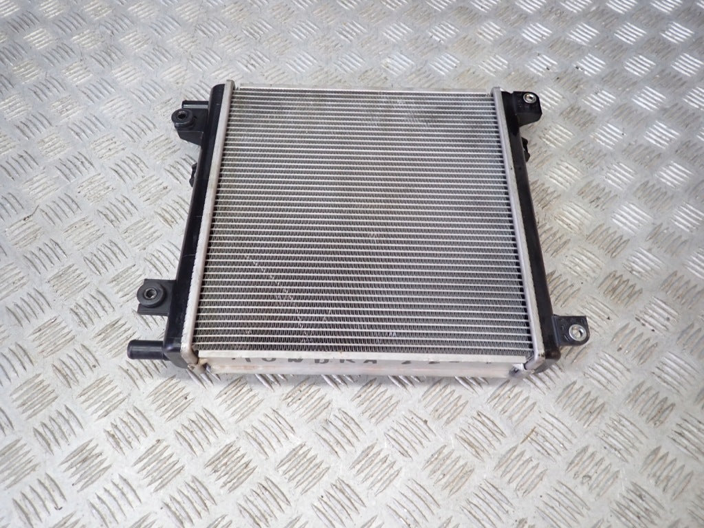 Intercooler Right Toyota Tundra Sequoia 2022-
