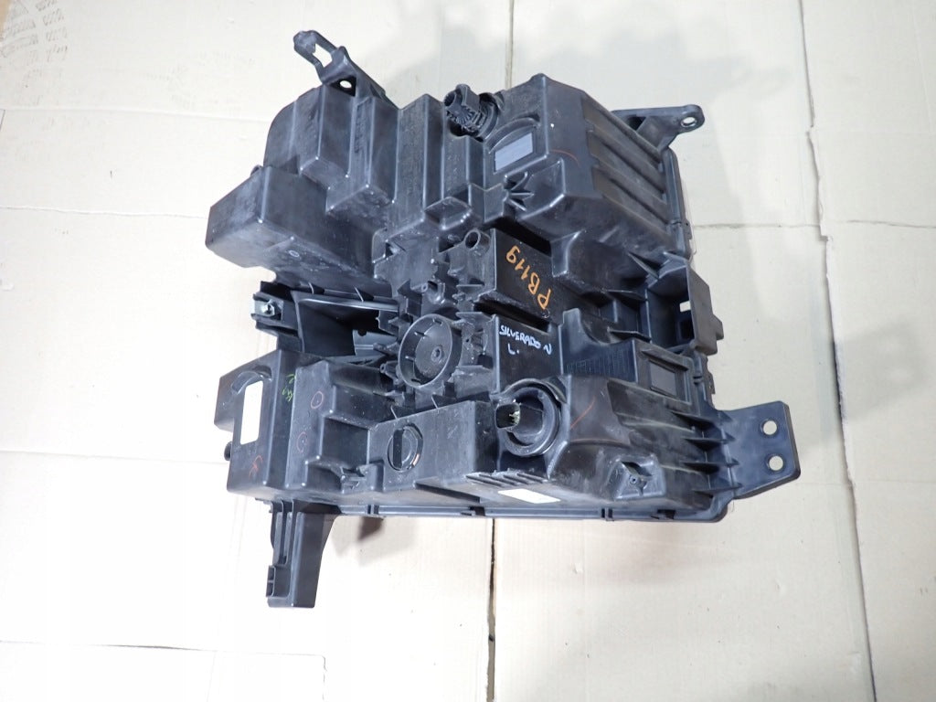 Lampa Lewa Przednia Kpl. LED Chevrolet Silverado 4x4 2019-