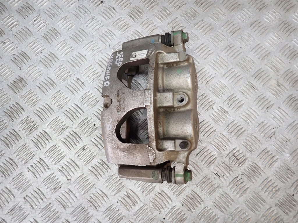 Zacisk Hamulcowy Prawy Przedni Jeep Wagoneer Grand Wagoneer WS 22-