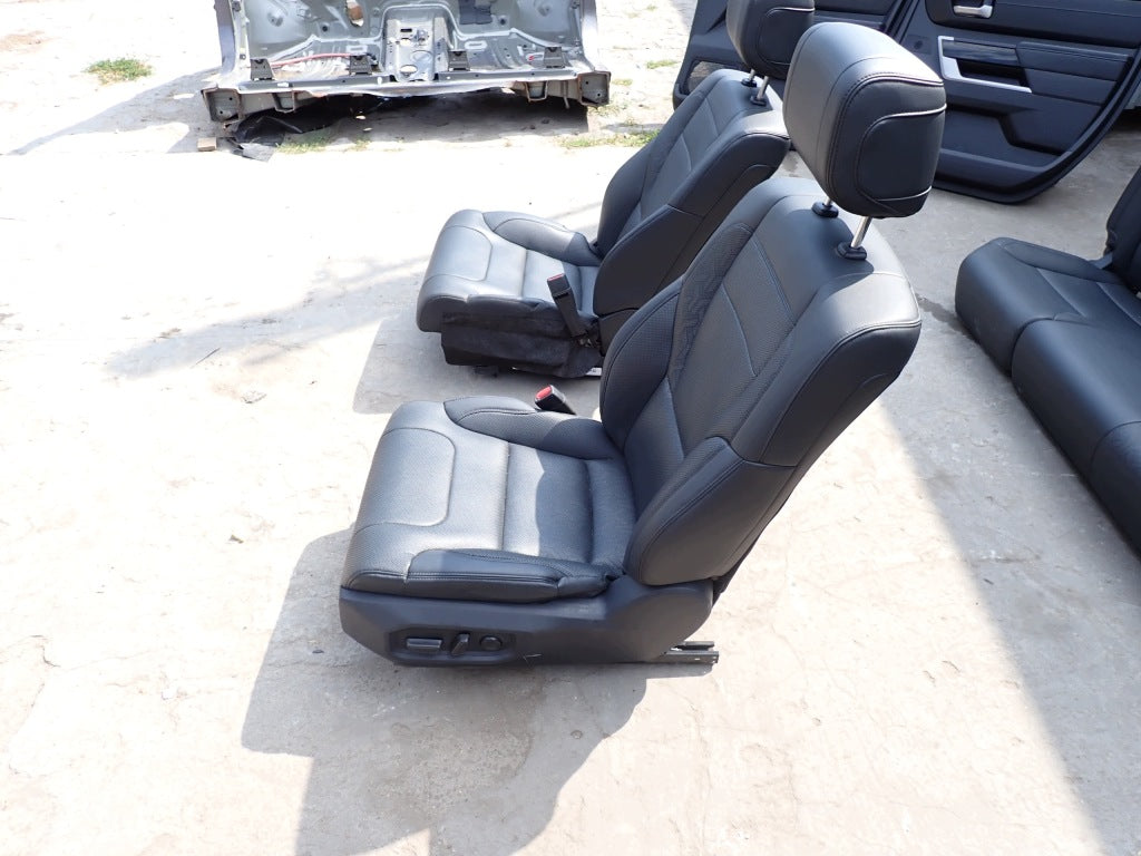 Tapicerka Fotele Kanapa Boczki Kpl Toyota Tundra Crew Cab Limited 2022-