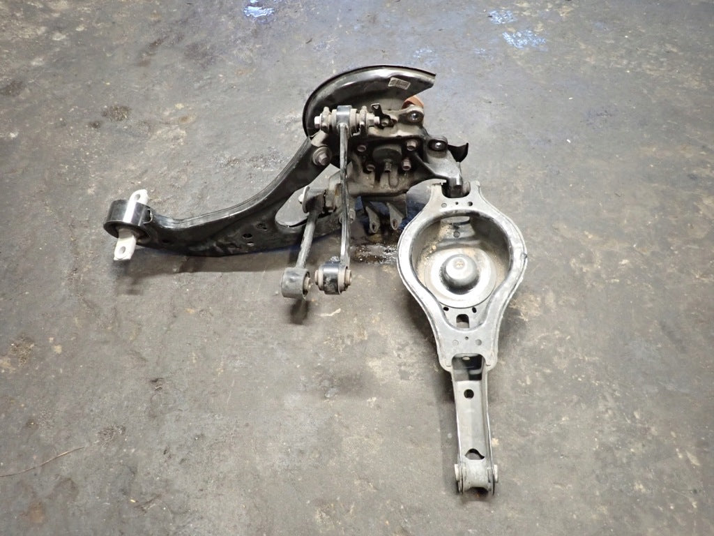 Zawieszenie Prawe Tylne Kpl Zwrotnica Wahacz Piasta Toyota Sienna XL40 2021