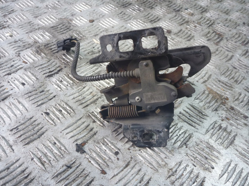 Hood Lock Yukon Escalade Suburban Tahoe 2007-