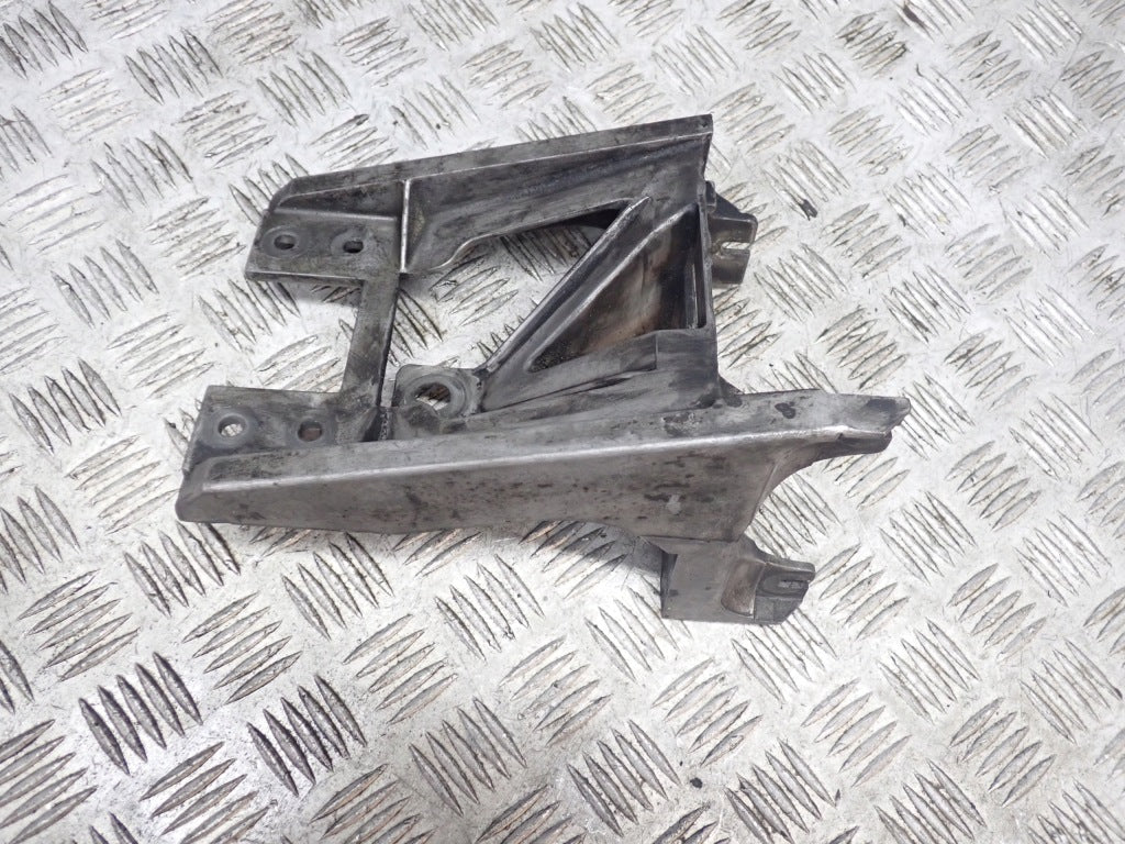 Mocowanie Wspornik Pompy ABS Chevrolet Corvette C5 1998-2000