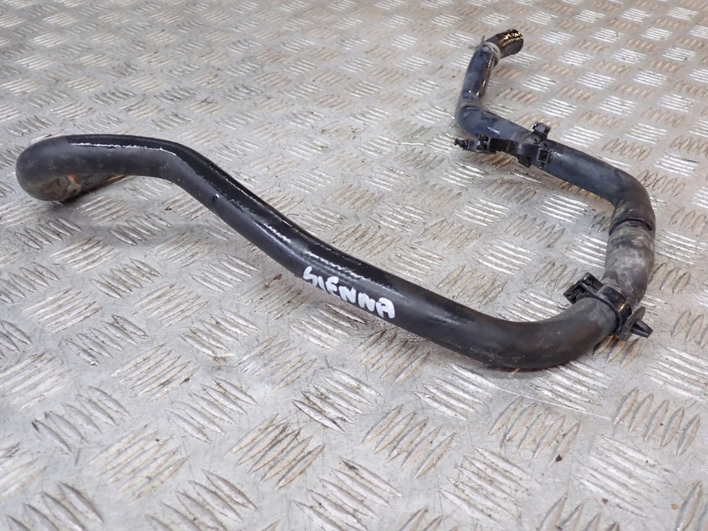 Przewód Rura Wąż Wody Toyota Sienna XL40 2021