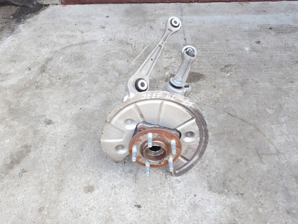 Zawieszenie Tylne Lewe Zwrotnica Piasta KPL Jeep Grand Cherokee WL 21-