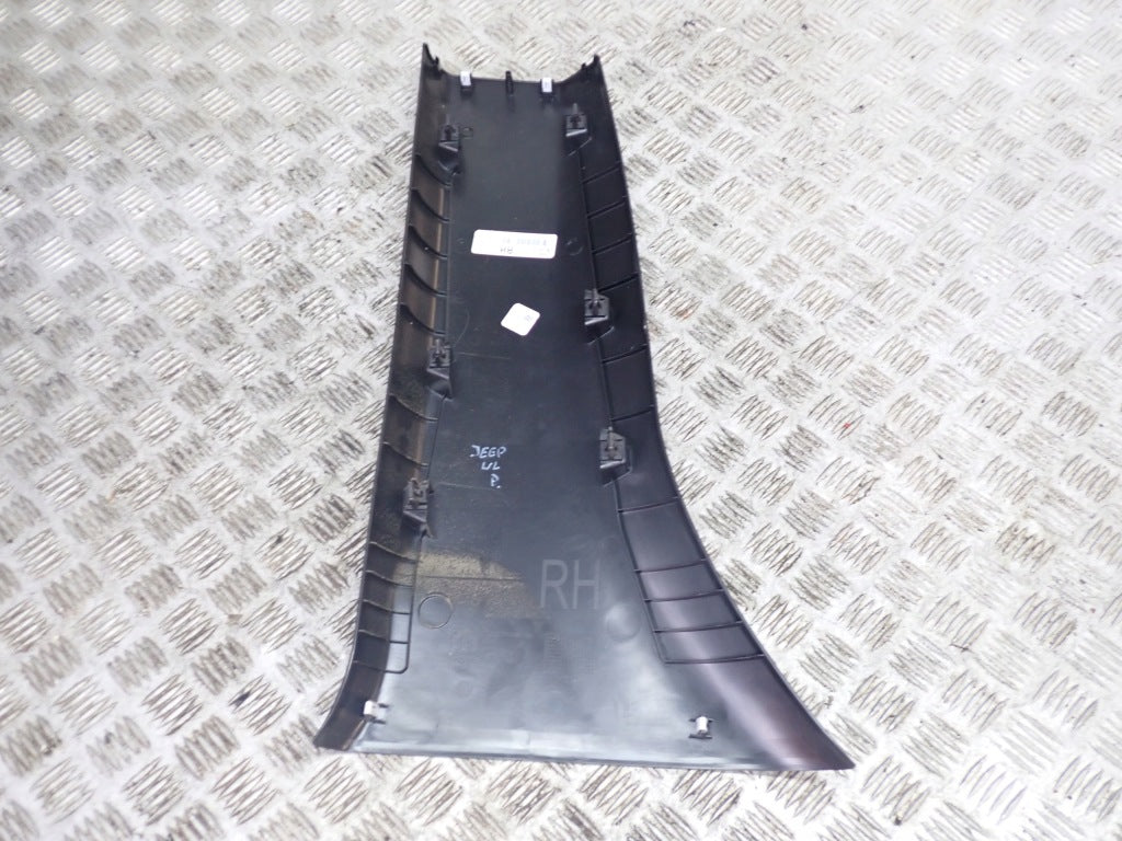 Osłona Słupka Dolna Prawa Jeep Grand Cherokee WL 2.0 2021-