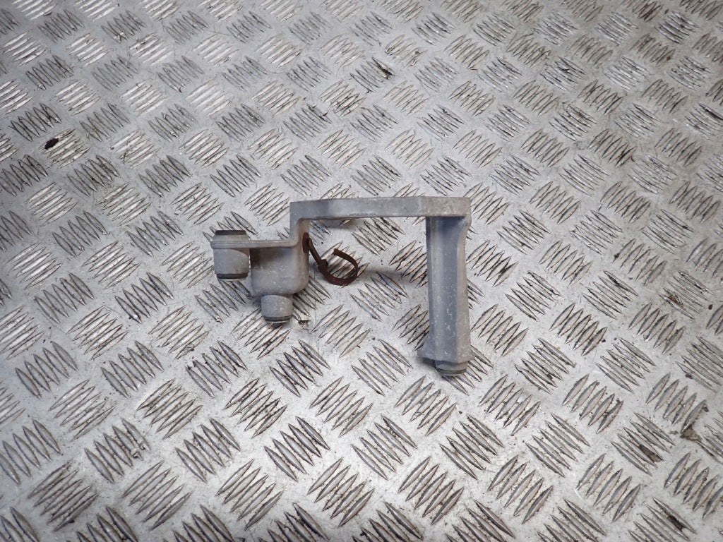 Vacuum Pump Mount Chevrolet Corvette C7 2014-