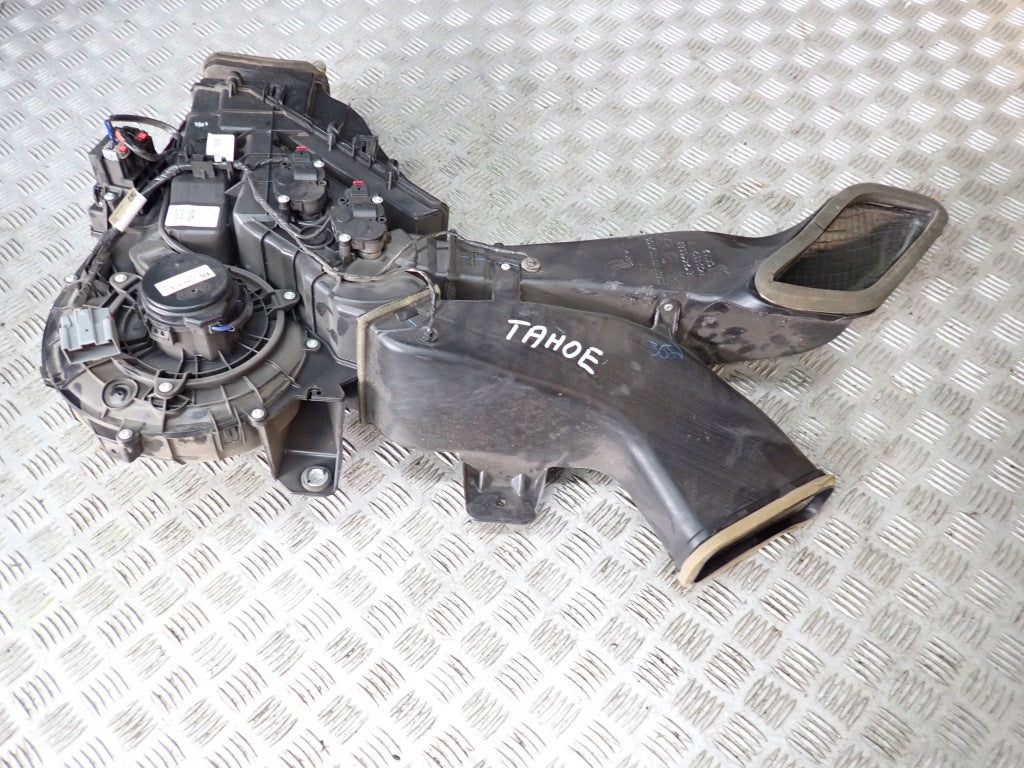 Nagrzewnica Tylna Chevrolet Suburban Tahoe GMC Yukon Cadillac Escalade 21-