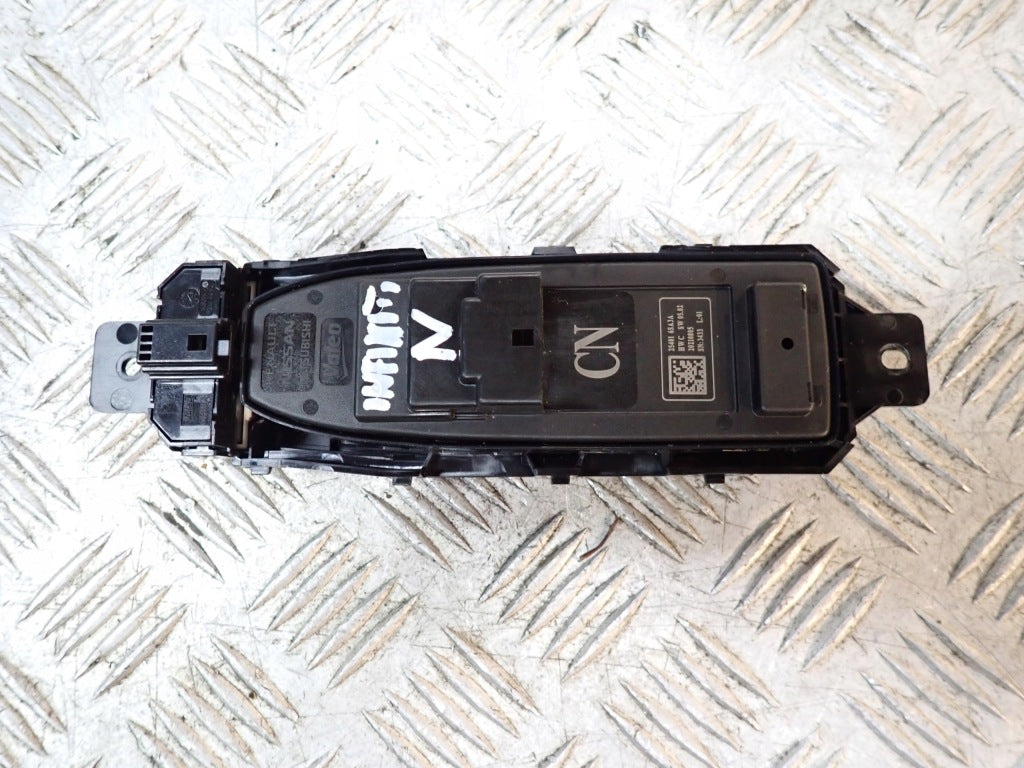 Panel Przełącznik Szyb Lusterek Infiniti QX60 22-