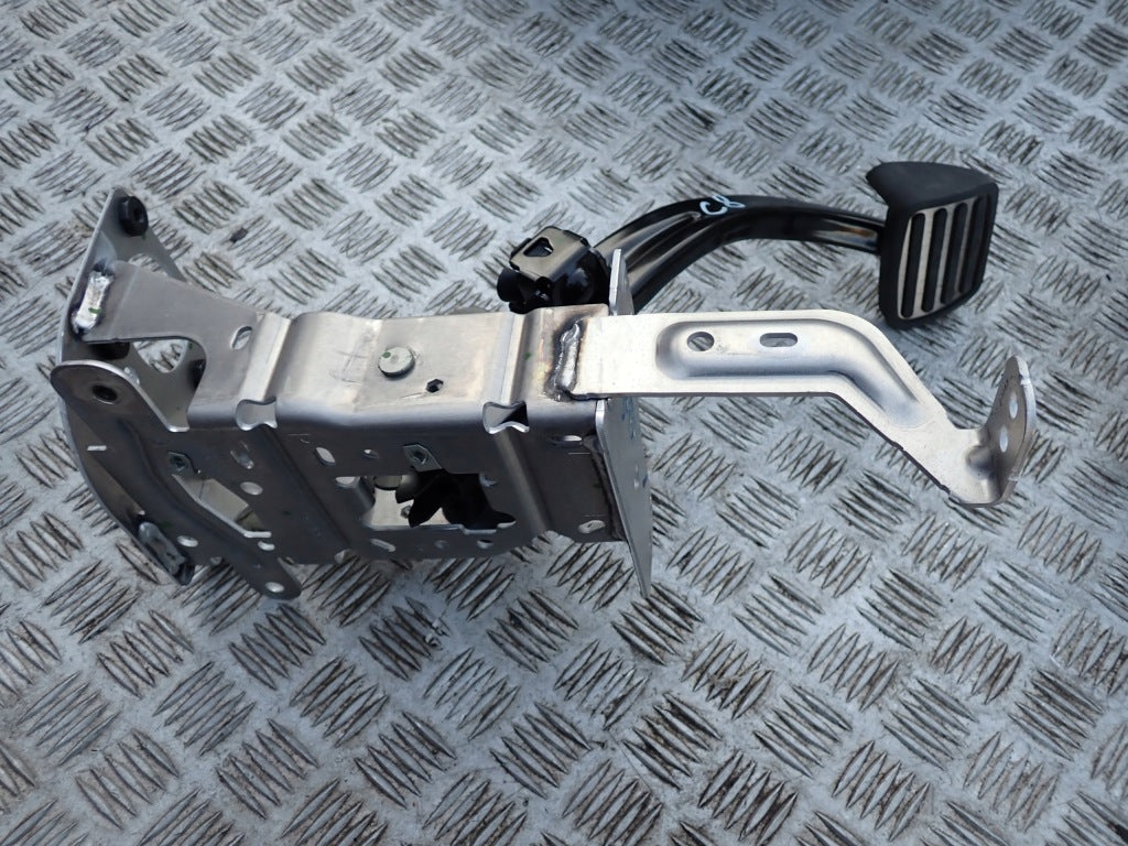 Pedał Hamulca Chevrolet Corvette C8 2020-