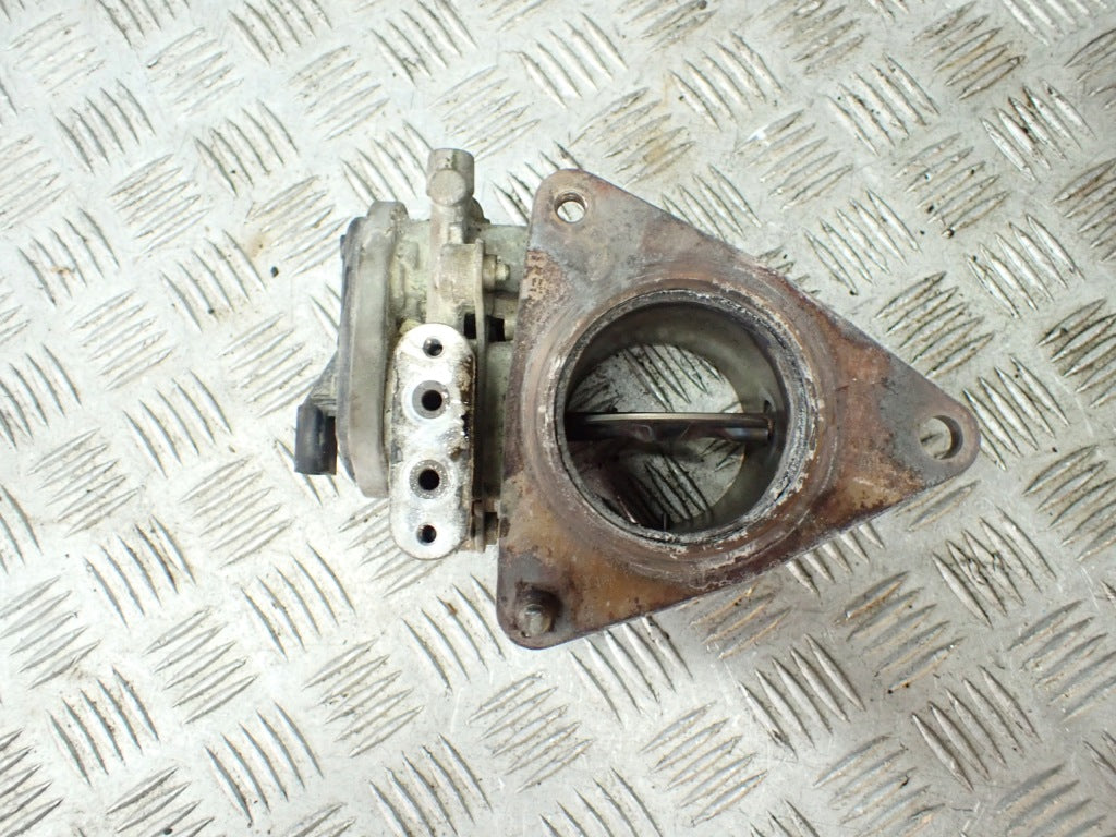 EGR Exhaust Gas Return Pressure Throttle GMC Sierra Silverado 3.0D 19