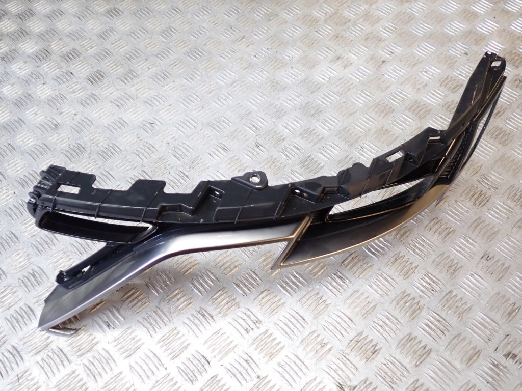 Listwa Lampy Lewa Przednia Kia Carnival LX 3.5 KA4 2020-