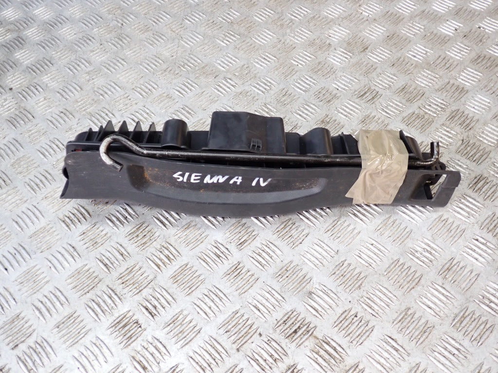 Car Jack Mount Toyota Sienna XL40 2021