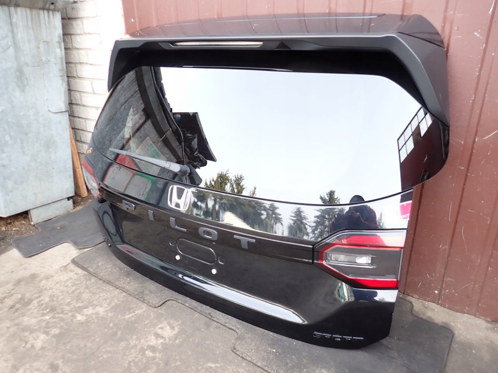 Klapa Tylna Kpl. Szyba Lampy Kamera Lampy Lotka Honda Pilot 4 YG2 4x4 23-