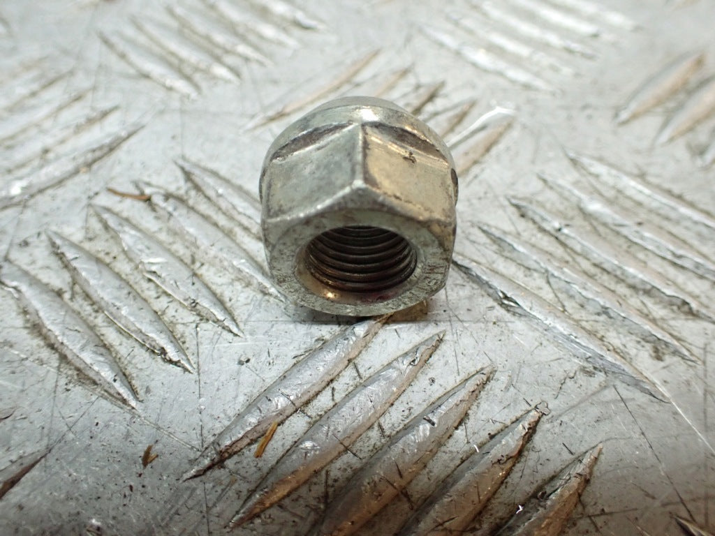 Wheel Nut Chevrolet Suburban Tahoe GMC Yukon Cadillac Escalade 2021-