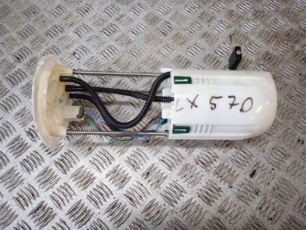 Pompa Paliwa Lexus LX570 Toyota Land Cruiser 2016-