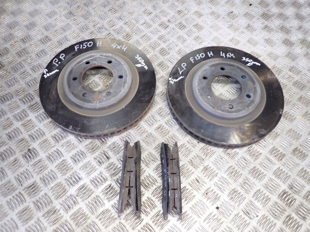 Front Discs Pads PAIR Ford F150 5.0 2021-