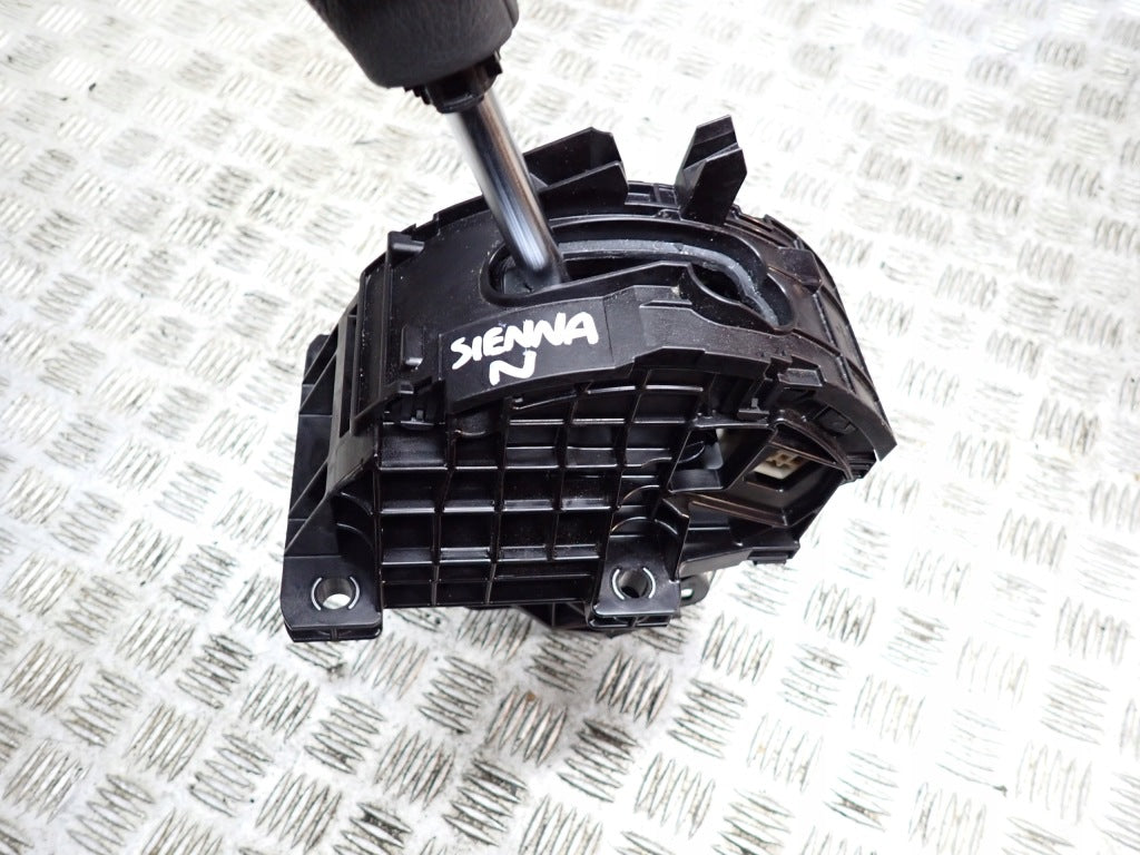 Gear Selector Lever Knob Toyota Sienna XL40 2021