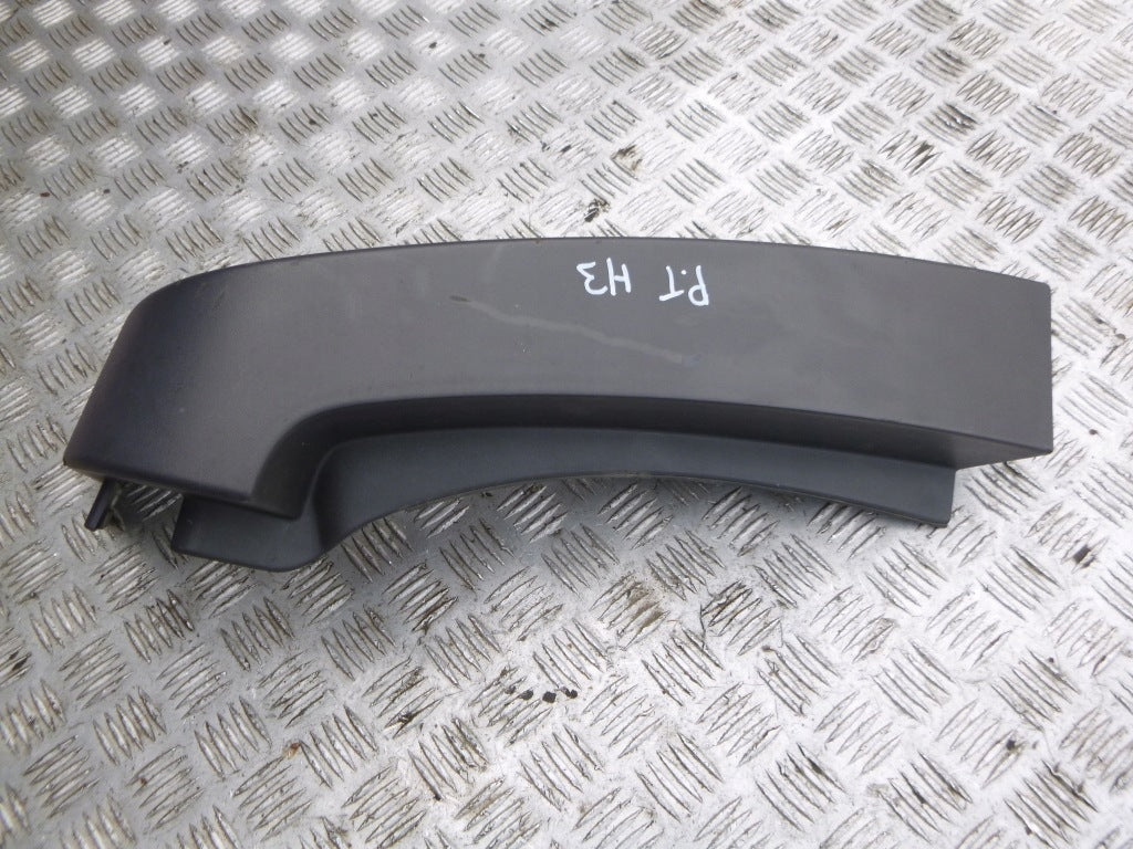 Right Outer Pillar Trim Hummer H3 08