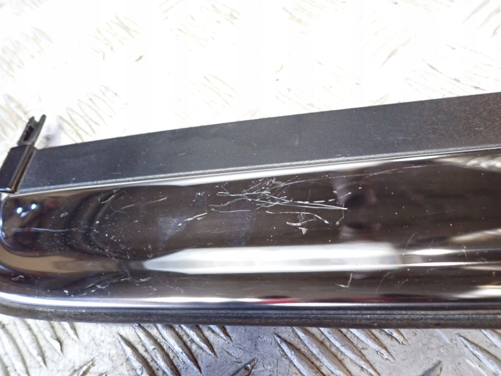 Listwa Chrom Drzwi Prawa Tylna Chevrolet Silverado GMC Sierra 19