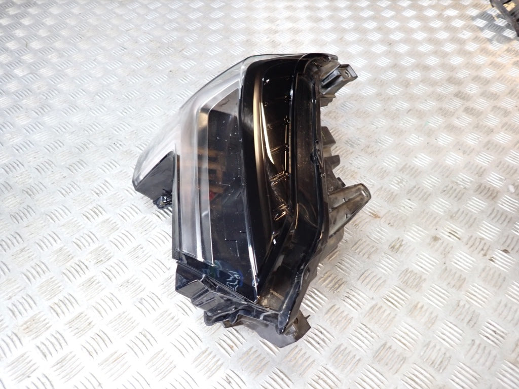 Lampa Prawa Przednia Reflektor Przód Przedni LED Toyota Tundra Sequoia 22-