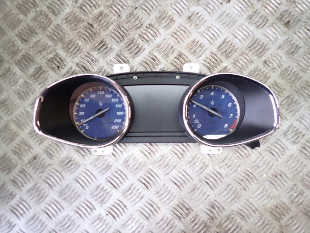 Gauge Clock Maserati Quattroporte GTS 3.8 2014