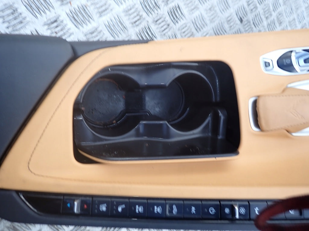 Center Tunnel Armrest Chevrolet Corvette C8 2020-