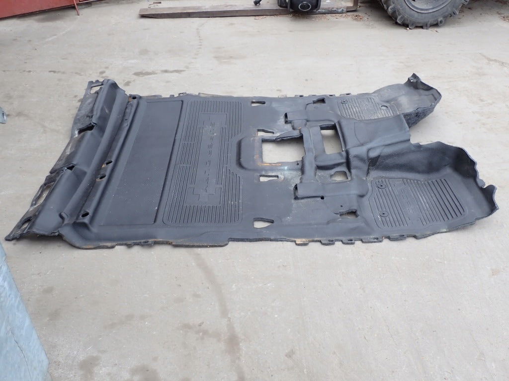 Wykładzina samochodowa do Ford F250 F350 Super Duty 2021, czarna, wykonana z trwałego materiału, dopasowana do wnętrza auta.