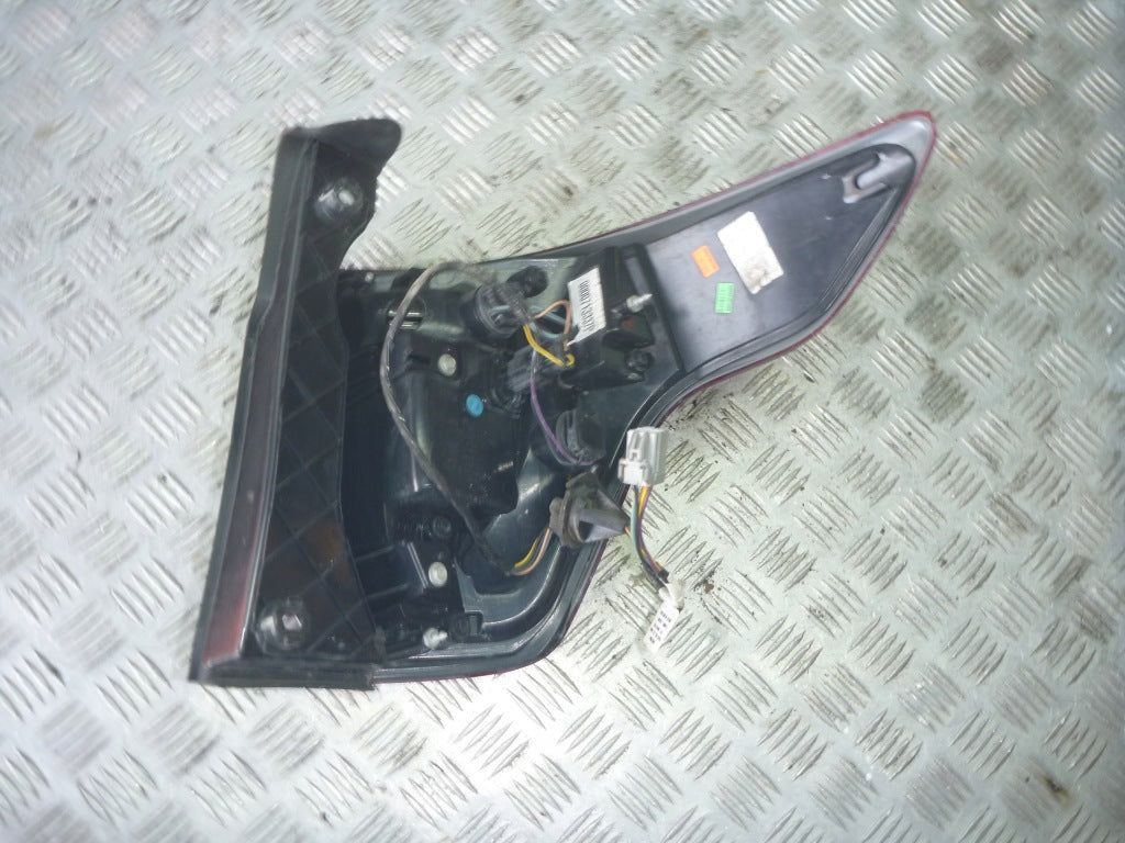 Left Rear Tail Light Ford Explorer 2016 LIFT