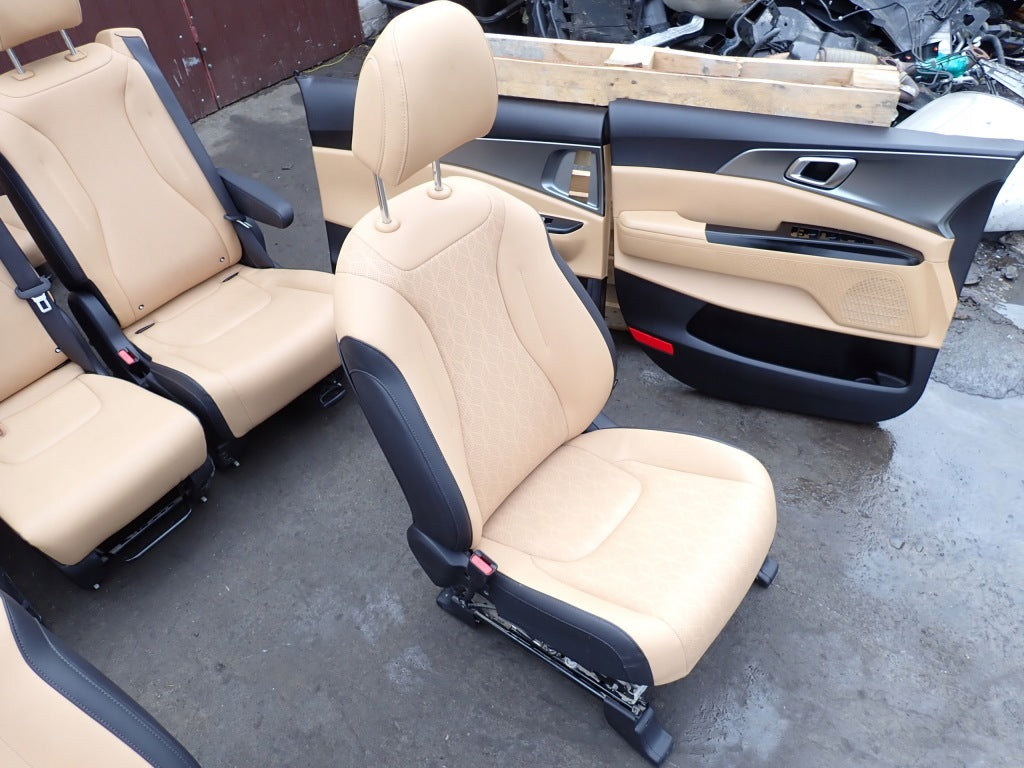 Tapicerka Kpl. Kanapa Fotele Kia Carnival LX 3.5 KA4 2020-