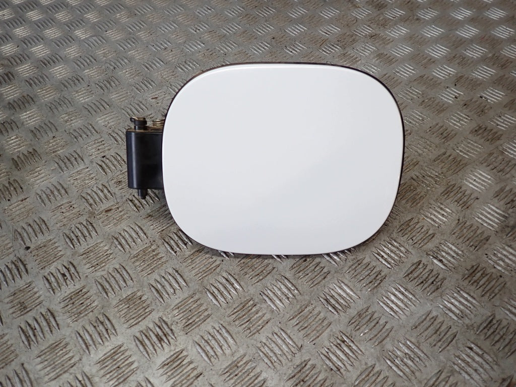 Fuel Filler Flap Chevrolet Tahoe Suburban GMC Yukon Escalade 2021-