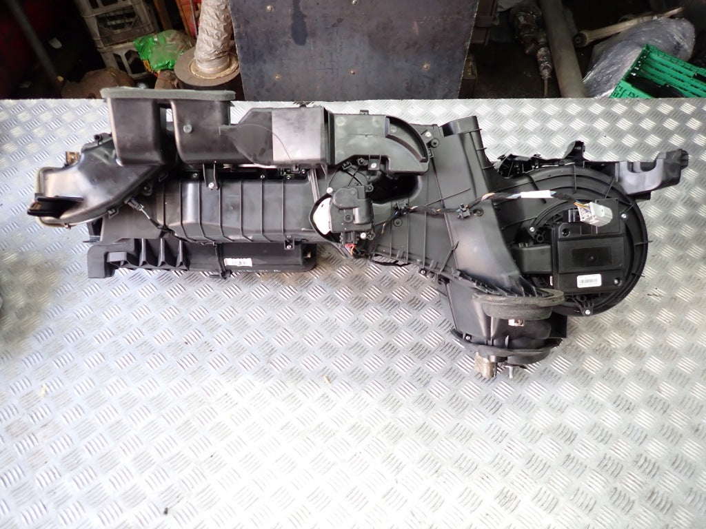 Nagrzewnica Ford F150 XL XLT 2021-