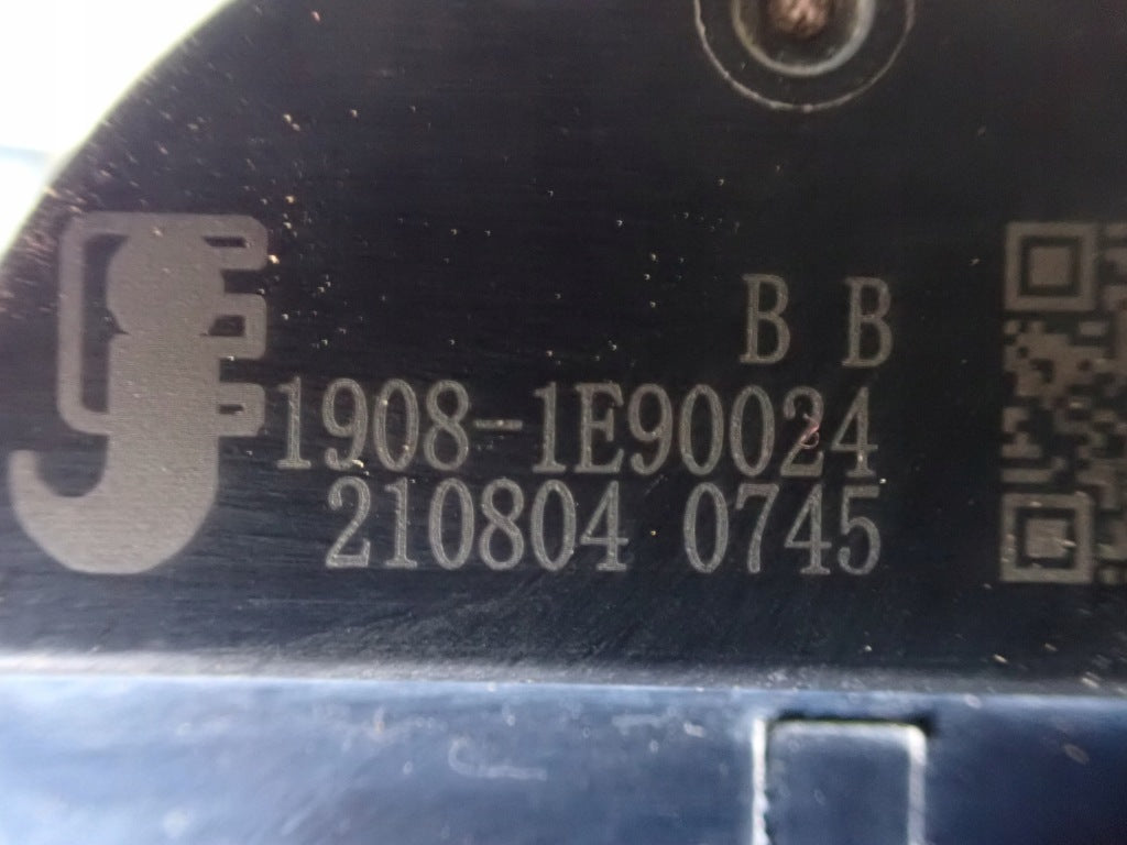 Pompa wody Ford F150 2021- marki Autolandparts, widok na części pompy silnika samochodu Ford F150.