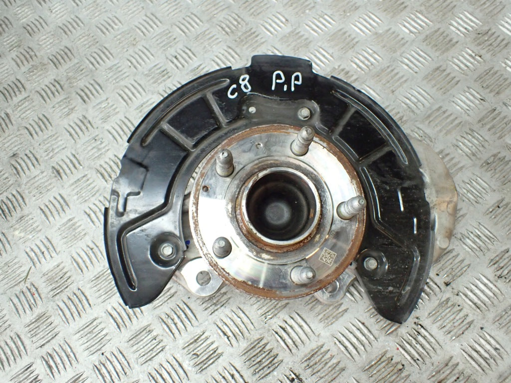 Zwrotnica Przednia Przód Prawa Kpl. Piasta Chevrolet Corvette C8 2020-