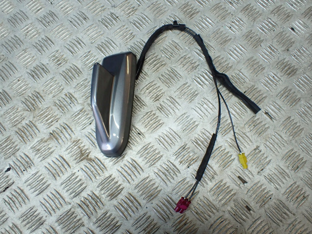 Antena GPS Rekinek Chevrolet Silverado GMC Sierra 2019-