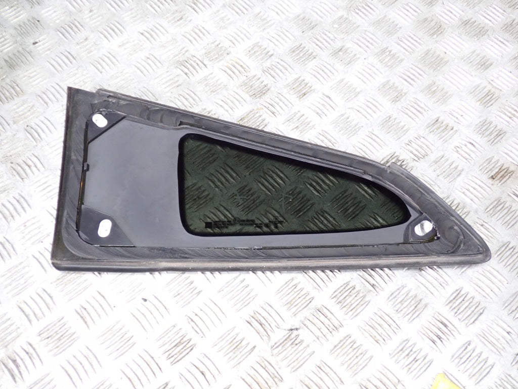 Szyba Karoseryjna Lewa Chevrolet Corvette C7 14-