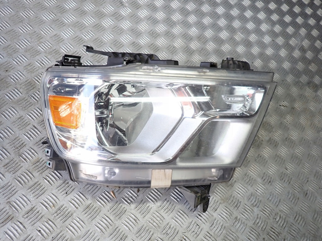 Lampa Prawa Przednia Chrome Dodge RAM V 2019-