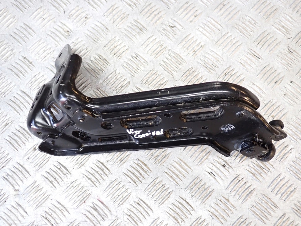 Rear Lower Door Guide Roller Kia Carnival LX KA4 2020-