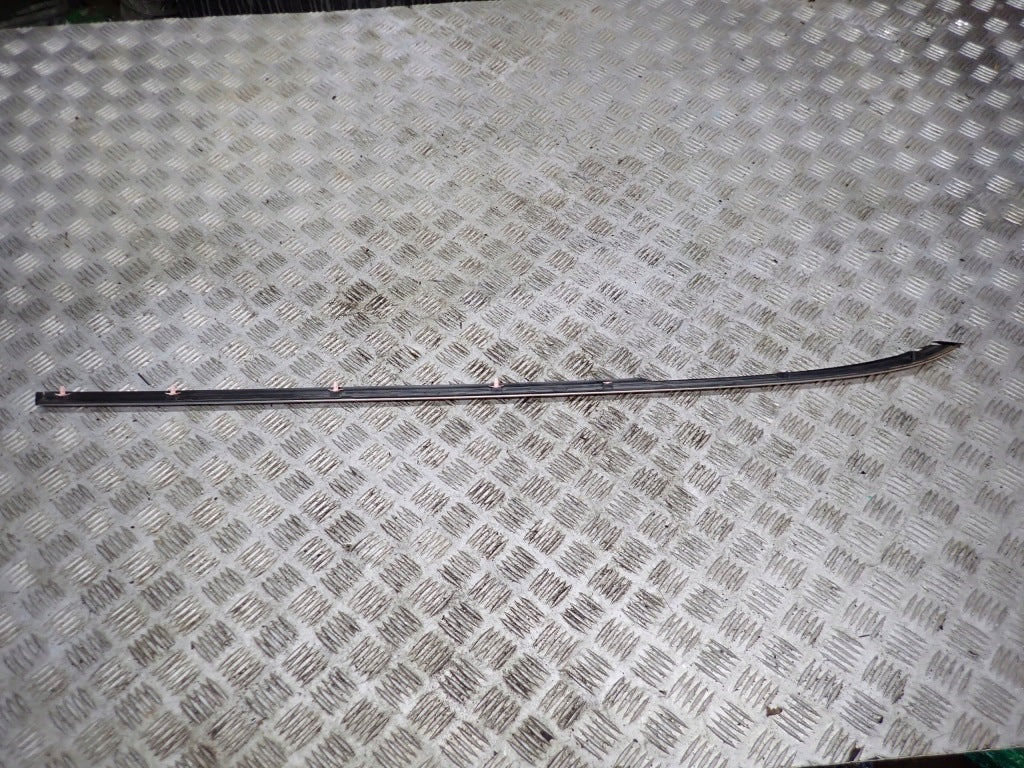 Rear Body Seal Strip Honda Odyssey Elite 2018