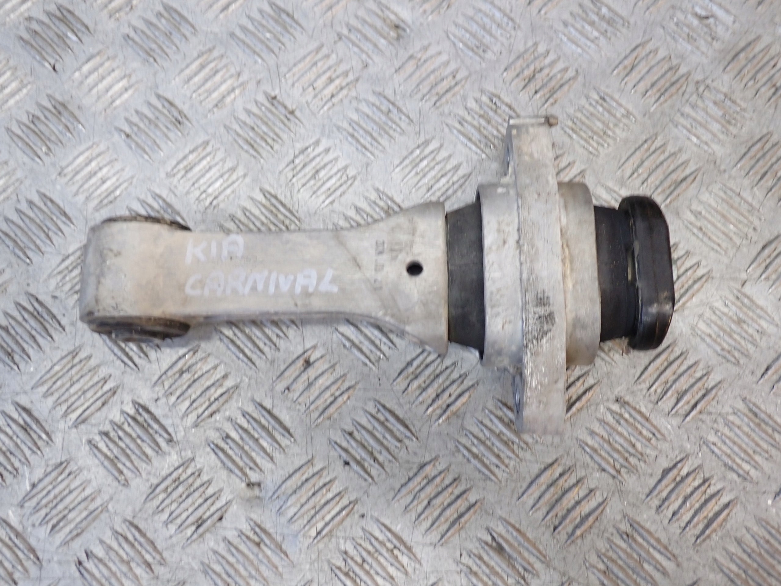 Łapa Mocowanie Poduszka Silnika Kia Carnival LX KA4 3.5 2020-