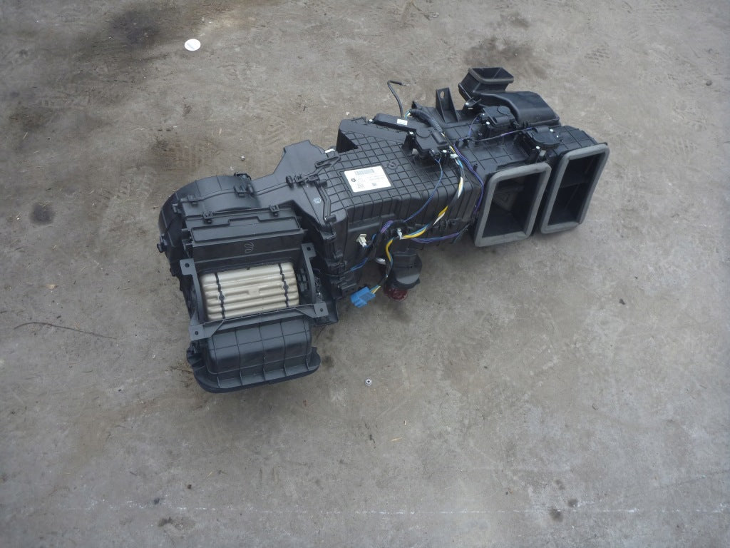 Nagrzewnica Dodge Ram Limited Lift 13-
