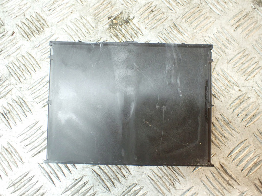 Comfort Module BCM Chevrolet Tahoe GMC Yukon 2021-