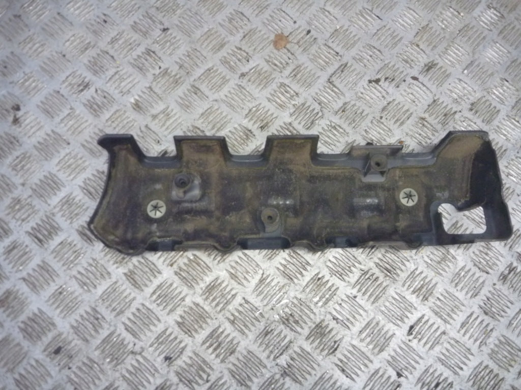 Valve Cover Cover Yukon Suburban Tahoe 2015-